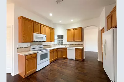 9700 Pinewood Drive, Denton, TX 76207 - Photo 5