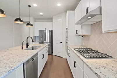 2205 Lexington Way, Carrollton, TX 75010 - Photo 5