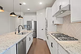 2205 Lexington Wy, Carrollton, TX 75010 - Photo 5