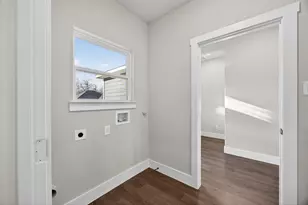 1913 E Myrtle St, Fort Worth, TX 76104 - Photo 25