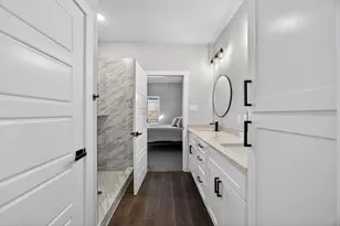 1913 E Myrtle St, Fort Worth, TX 76104 - Photo 29