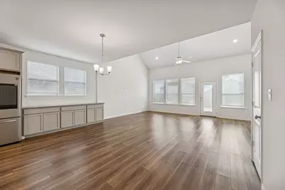 200 Kirwin Drive, Fort Worth, TX 76131 - Photo 13