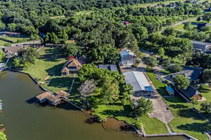 1712 Island Village Ct, Granbury, TX 76048 - Photo 7