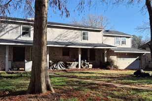 1712 Island Village Ct, Granbury, TX 76048 - Photo 11