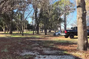 1712 Island Village Ct, Granbury, TX 76048 - Photo 3