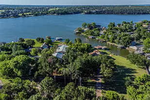 1712 Island Village Ct, Granbury, TX 76048 - Photo 23