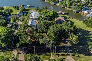 1712 Island Village Ct, Granbury, TX 76048 - Photo 25