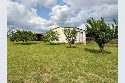 302 Poplar Street, Hico, TX 76457 - Photo 13