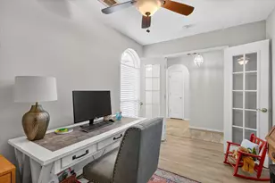 531 Hollyberry Dr, Mansfield, TX 76063 - Photo 11