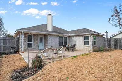 531 Hollyberry Drive, Mansfield, TX 76063 - Photo 33