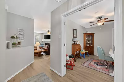 531 Hollyberry Drive, Mansfield, TX 76063 - Photo 9