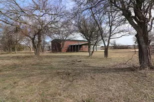 2850 Linda Road E, Milford, TX 76670 - Photo 15
