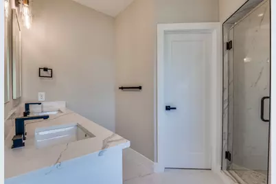 708 Perry Avenue, Waxahachie, TX 75165 - Photo 17