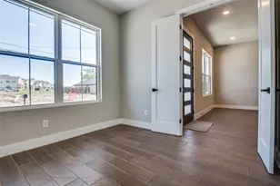 708 Perry Ave, Waxahachie, TX 75165 - Photo 3