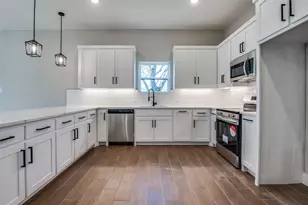 708 Perry Ave, Waxahachie, TX 75165 - Photo 11