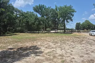 10402 Cory St, Dallas, TX 75217 - Photo 1