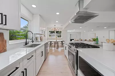 9231 Pinewood Drive, Dallas, TX 75243 - Photo 7