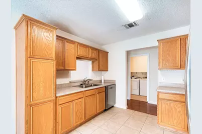 809 Birkhill Trail, Arlington, TX 76001 - Photo 9