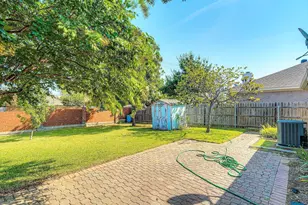 809 Birkhill Trail, Arlington, TX 76001 - Photo 17