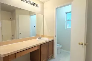 715 Hallvale Dr, White Settlement, TX 76108 - Photo 15