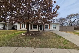 1002 Highland Dr, Grand Prairie, TX 75051 - Photo 27