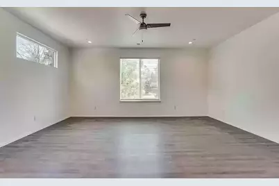 3275 Dallas Street #104, Dallas, TX 75210 - Photo 5