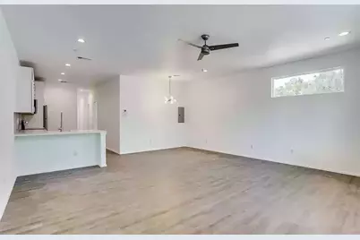 3275 Dallas Street #104, Dallas, TX 75210 - Photo 3