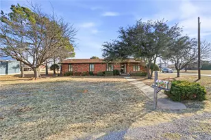 2823 Ridge Top Ln, Vernon, TX 76384 - Photo 3