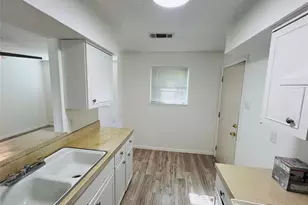 1303 Driftwood Dr, Duncanville, TX 75116 - Photo 5