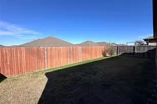 1710 Yale St, Farmersville, TX 75442 - Photo 11