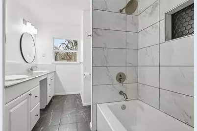 5629 Blueridge Drive, Fort Worth, TX 76112 - Photo 9