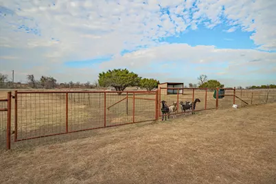 1565 County Road 233, Stephenville, TX 76401 - Photo 33