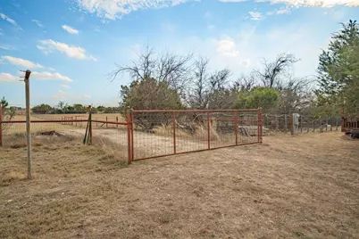 1565 County Road 233, Stephenville, TX 76401 - Photo 29