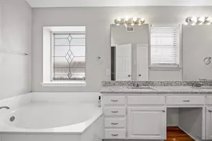 6009 Kenilworth Dr, Arlington, TX 76001 - Photo 17