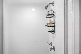 6009 Kenilworth Dr, Arlington, TX 76001 - Photo 19