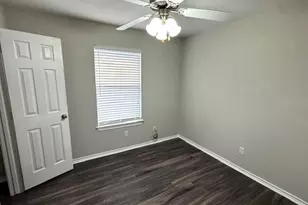 507 Maple St, Aubrey, TX 76227 - Photo 11