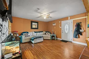 2204 Daniels Dr, Joshua, TX 76058 - Photo 3