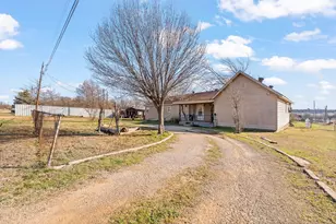 2204 Daniels Dr, Joshua, TX 76058 - Photo 1