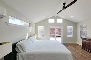 10335 Emnora Ln, Houston, TX 77043 - Photo 17