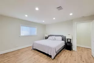 10335 Emnora Ln, Houston, TX 77043 - Photo 25