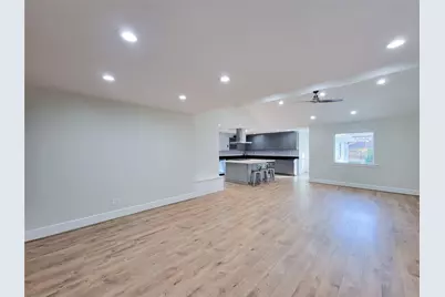 10335 Emnora Lane, Houston, TX 77043 - Photo 13