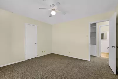 910 Kiowa Drive W, Lake Kiowa, TX 76240 - Photo 13