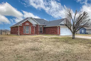 5113 Creek Crossing Dr, Greenville, TX 75402 - Photo 1