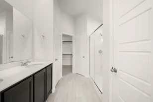 1905 Seminole Dr, Cleburne, TX 76033 - Photo 23