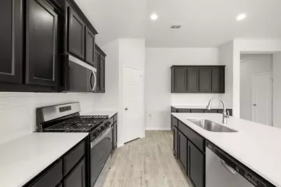 1905 Seminole Drive, Cleburne, TX 76033 - Photo 7