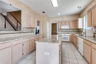 2079 Sunset Ln, Lewisville, TX 75067 - Photo 11