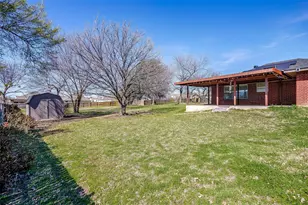 201 Westridge Dr, Springtown, TX 76082 - Photo 31