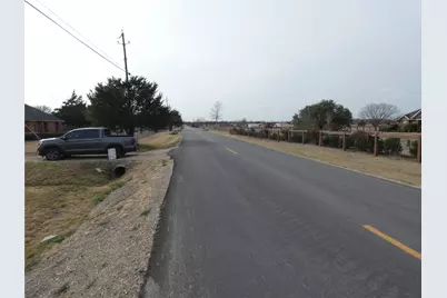 632 E Reindeer Road, Lancaster, TX 75146 - Photo 21