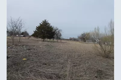 632 E Reindeer Road, Lancaster, TX 75146 - Photo 11