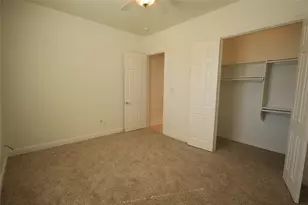 8925 Hunters Glen Trail, Fort Worth, TX 76120 - Photo 15